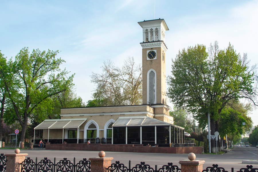 Площадь Амира Тимура, Ташкент Площадь Амира Тимура, Ташкент
