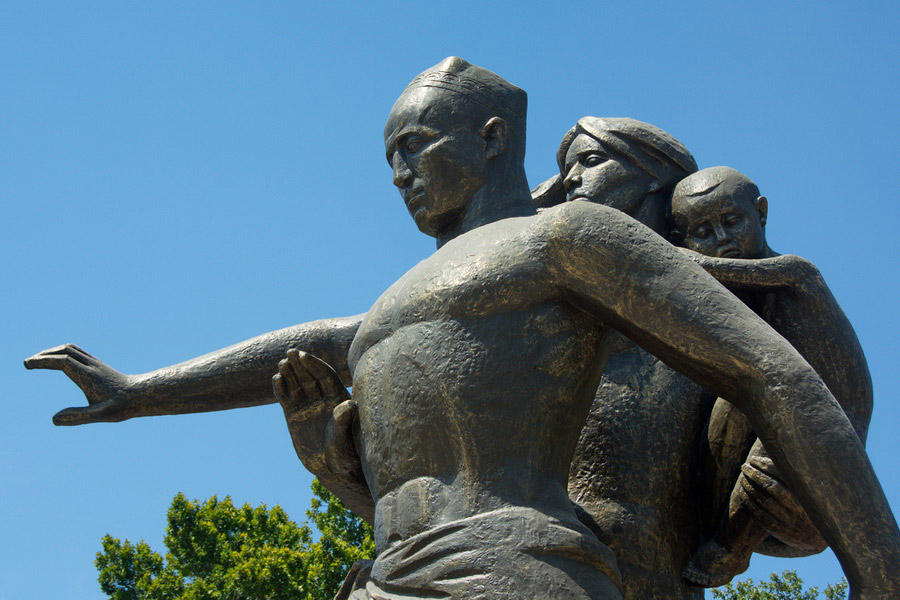 Courage Monument, Tashkent