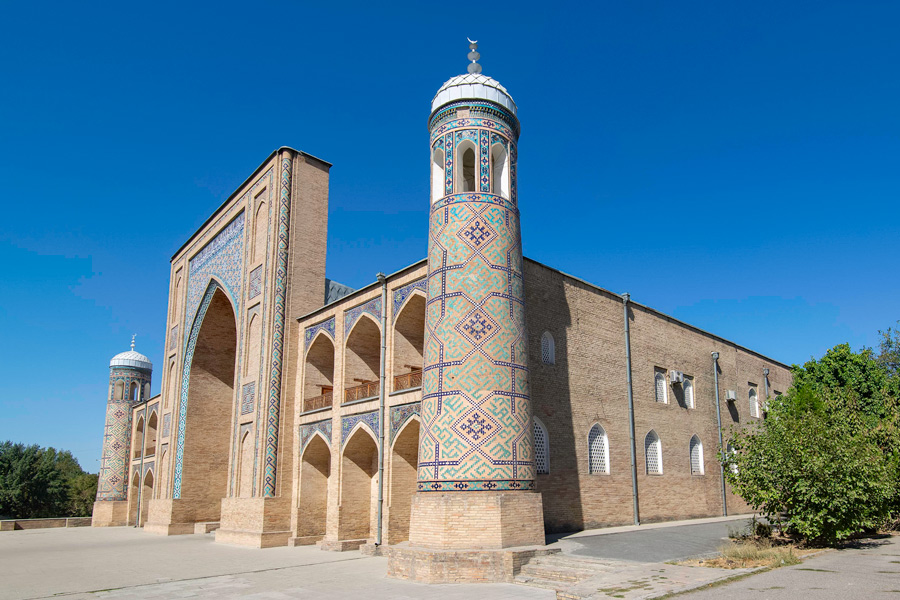 Kukeldash madrasah, Old City