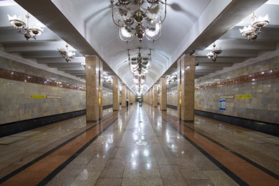 Станция Абдулла Кодирий, метро Ташкента, Узбекистан