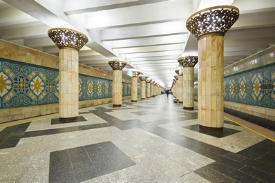 Станция Пахтакор, метро Ташкента, Узбекистан