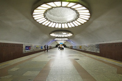 Станция Буюк Ипак Йули, метро Ташкента, Узбекистан
