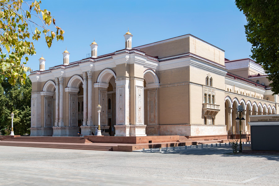 Государственный академический Большой театр имени Алишера Навои, Ташкент
