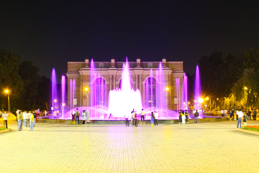 Alisher Navoi Theatre, Tashkent