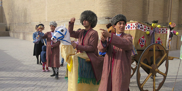 Turismo etnico in Uzbekistan