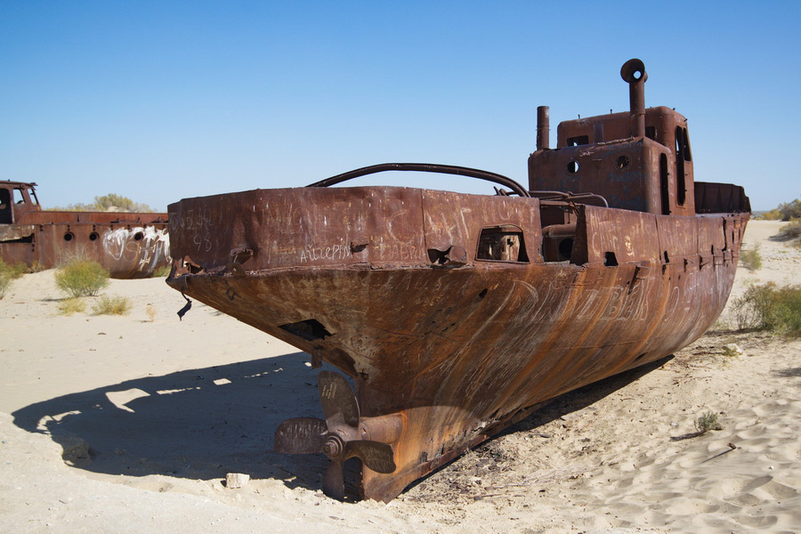 Cementerio de barcos en Muynak