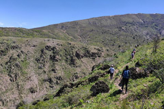 Trail over the gorge