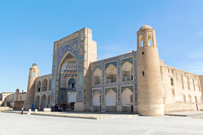 Abdullazizkhan Madrasa, Buchara