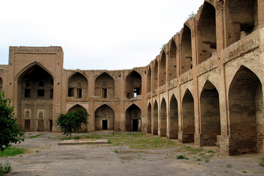 Sayid Atalik médersa, Termez