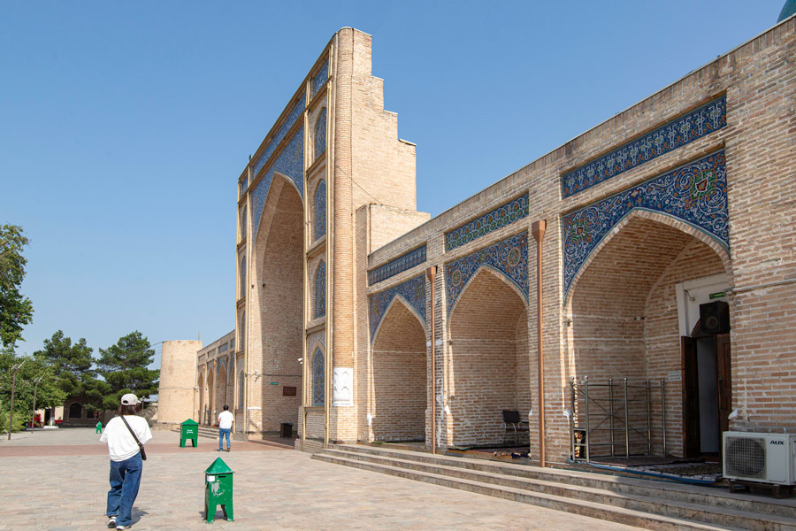 Norbut-biy Madrasah, Kokand
