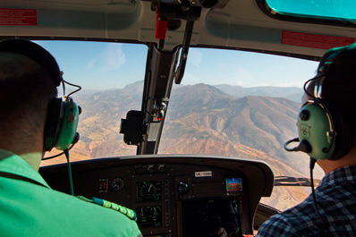 Vista a las montañas Chimgan