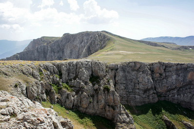 Pulatkhan cliffs