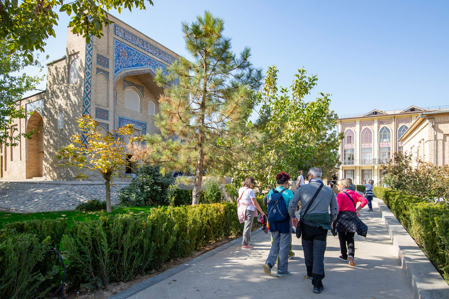 Saint Abu Bakr Kaffal Shashi Mausoleum, Tashkent