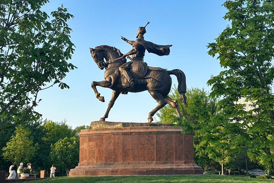 Amir Timur Square, Tashkent