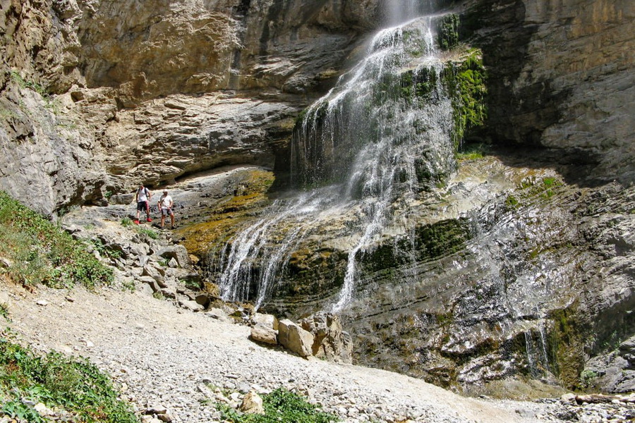 Chukuraksu Waterfall