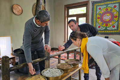 Papierfabrik „Konigil Meros“, Samarkand