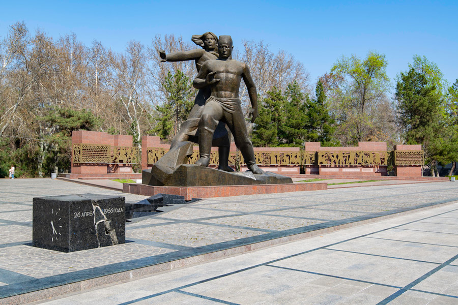 Courage Monument, Tashkent