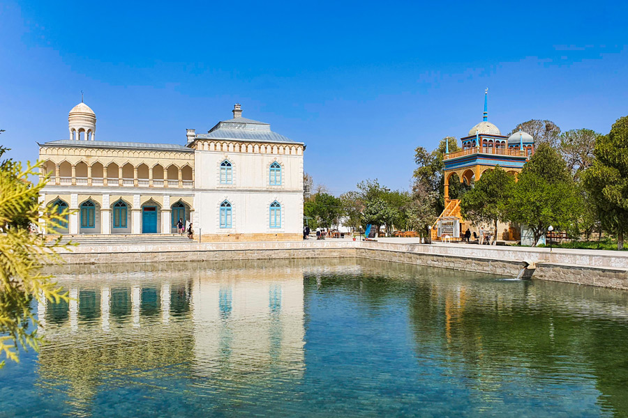 Sitorai Mokhi-Khosa Palace, Bukhara