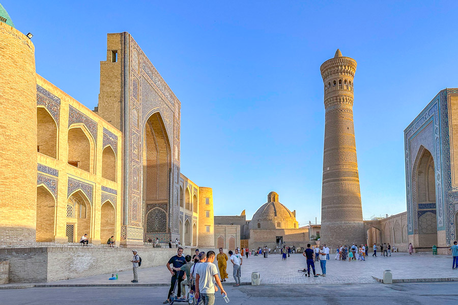 Poi-Kalyan Ensemble, Bukhara