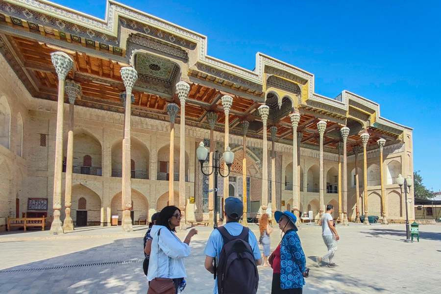 Bolo-Khauz Mosque, Bukhara
