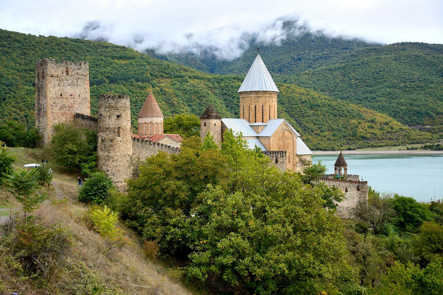 Viajes a Uzbekistán y Georgia