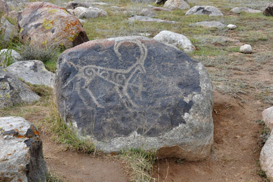 Pétroglyphes sur le lac Issik-Koul