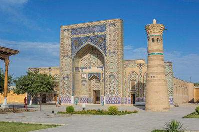 Abduholiq Gijduvaniy Tomb, Gijduvan