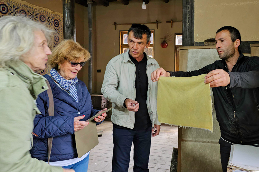 Fábrica de papel Konigil Meros, Samarcanda, Uzbekistán