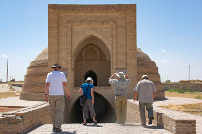El caravasar Rabat-i-Malik, cerca de Navoi, Uzbekistán