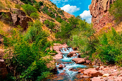 Chilten River, Yangiabad
