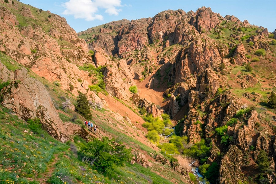 Pigeon Gorge, Yangiabad