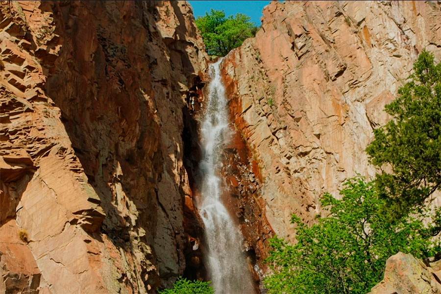 Waterfall in Pigeon Gorge, Yangiabad