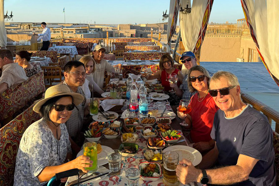 Viaggiatori a Khiva Viaggiatori a Khiva