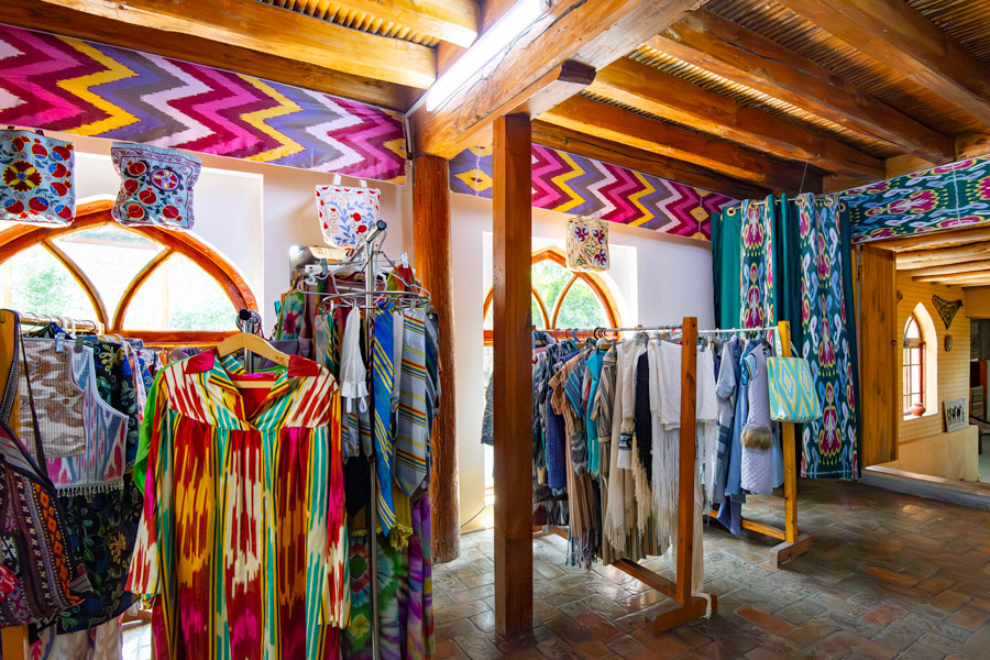 Маргиланская шелковая фабрика «Ёдгорлик»