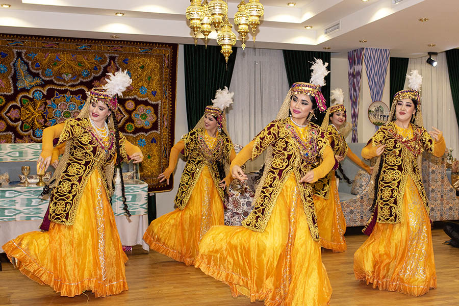 Traditions  Nikokh-Tui (Mariage ouzbek) en Ouzbékistan