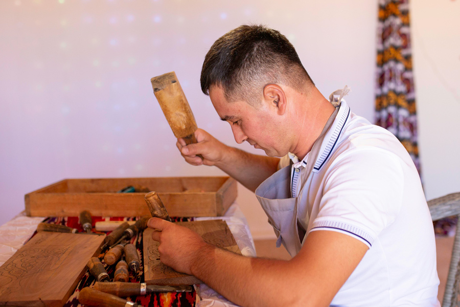 Резьба по дереву, Узбекистан Резьба по дереву, Узбекистан