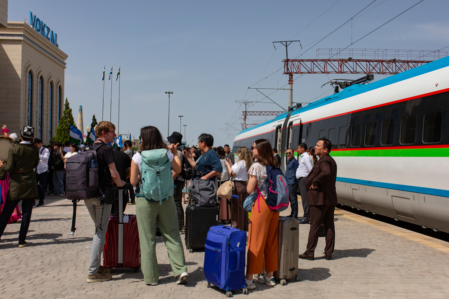 Jaloliddin Manguberdi High-Speed Train, Uzbekistan