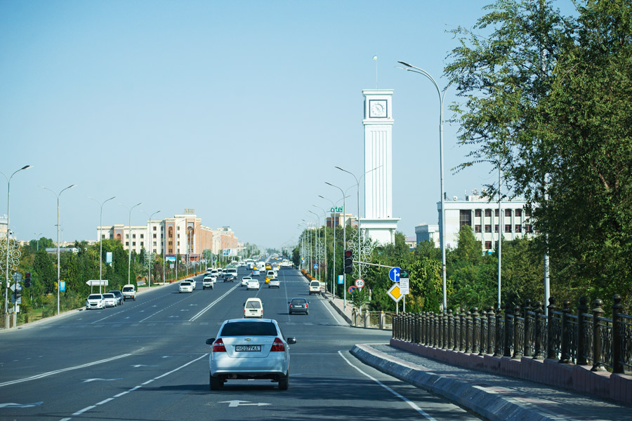 Viajes a Urgench, Uzbekistán