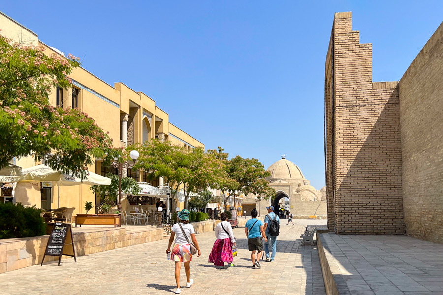 Сколько дней необходимо для путешествия по Узбекистану?