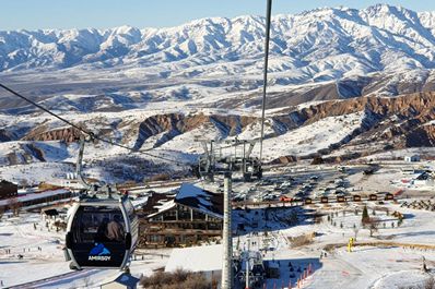 Amirsoy Mountain Resort. Voyage en Ouzbékistan