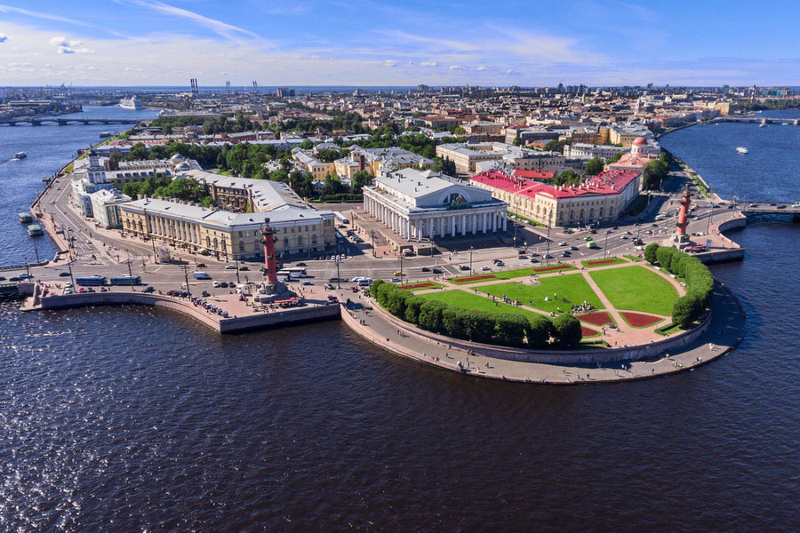 La flèche de l'île Vasilyevsky