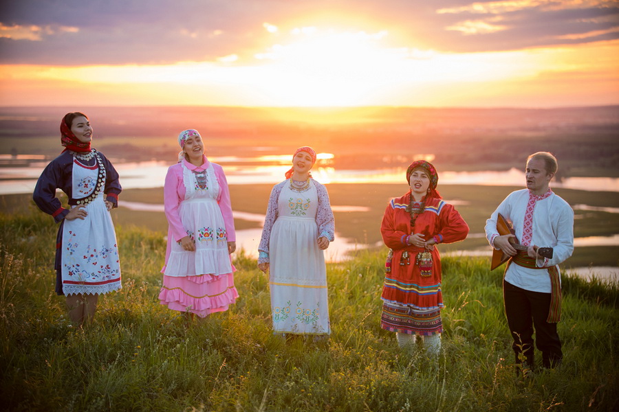 Vêtements traditionnels des femmes russes
