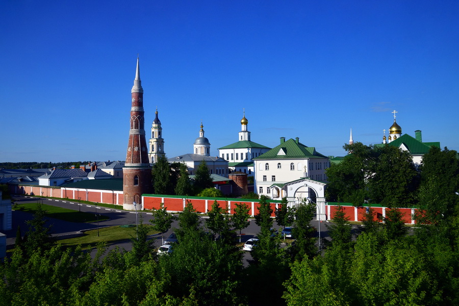 Starogolutvinsky Monastery