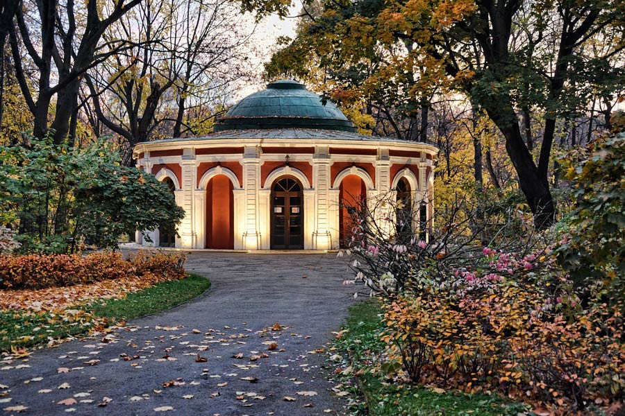 Neskuchniy Garden, Moscow