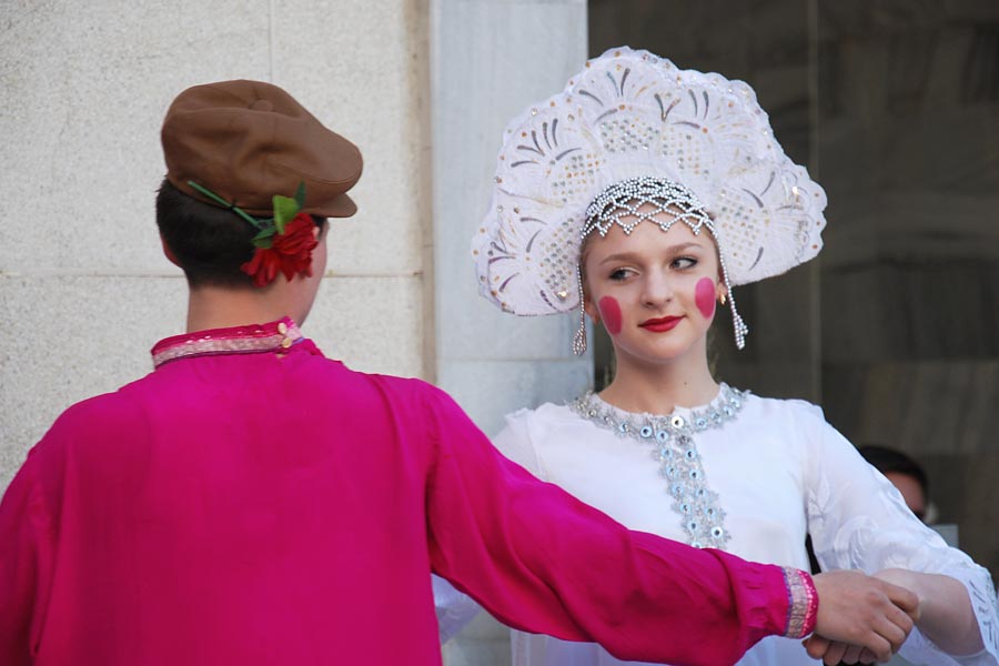 Ropa Tradicional De Las Mujeres En Rusia