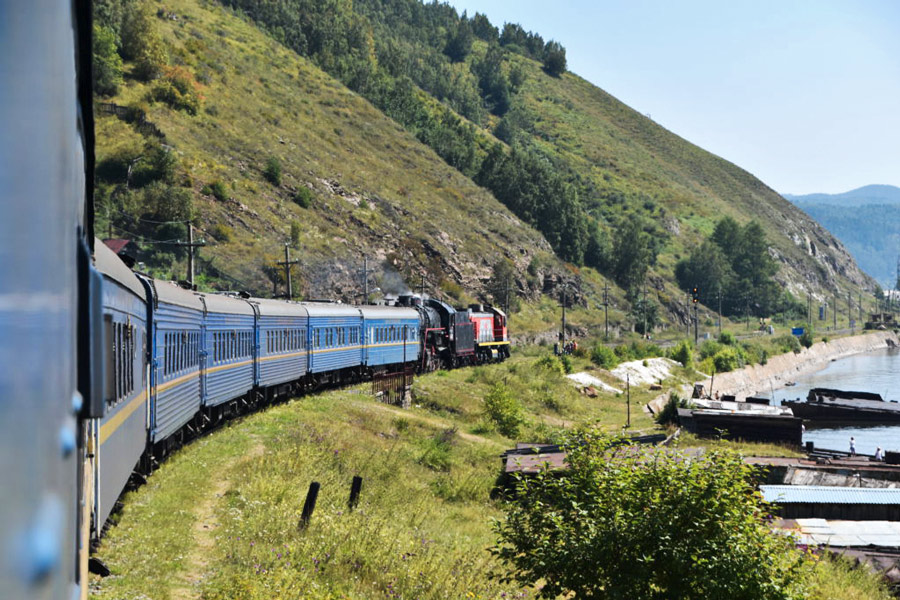 Golden Eagle Train