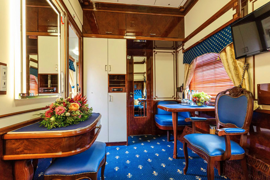 Golden Eagle Train