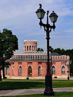 Уличный фонарь в парке Царицыно